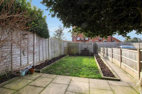FRONT-GARDEN-2-.jpg