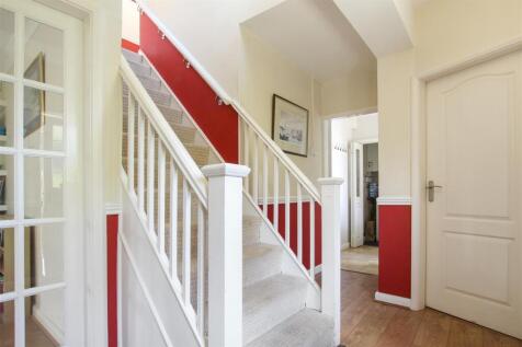 Hallway-2-.jpg