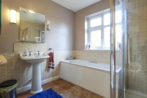 bathroom-.jpg