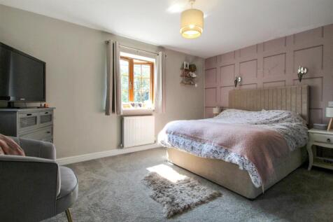bedroom-1-.jpg