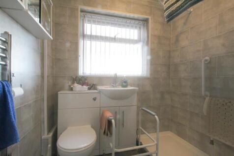 shower-room-3.jpg