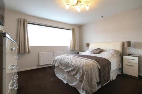 bedroom-one.jpg