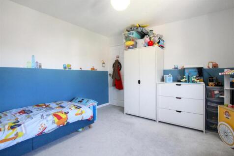 bedroom-2-5.jpg