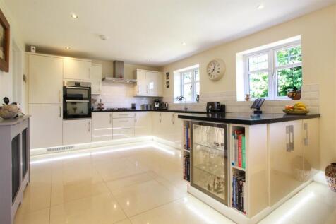 KITCHEN-5.jpg