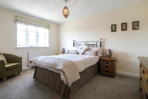 BEDROOM-2-4.jpg