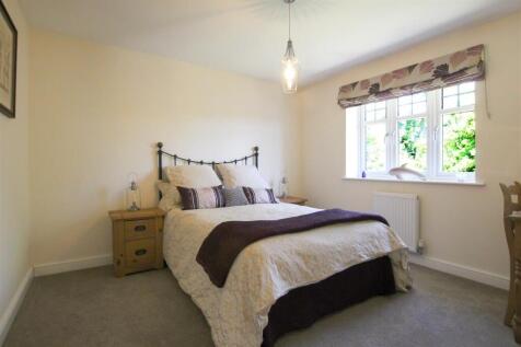 BEDROOM-3-3.jpg