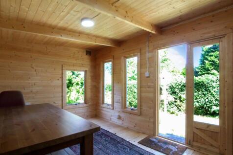 SUMMER-HOUSE.jpg