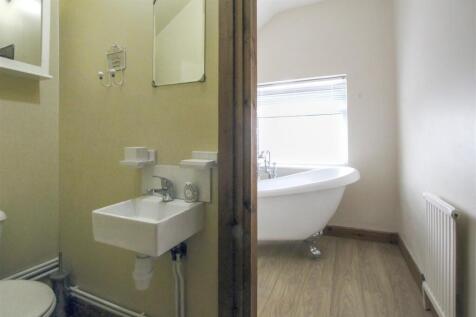 bathroom-2-1.jpg