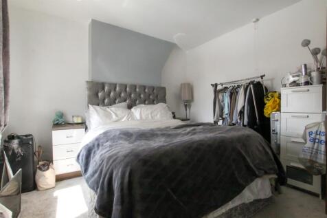 bedroom-one-2.jpg