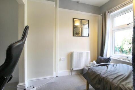 bedroom-2-3.jpg