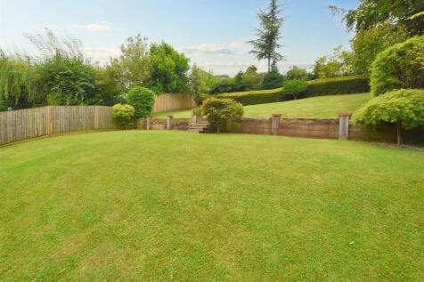 Enclosed Rear Garden