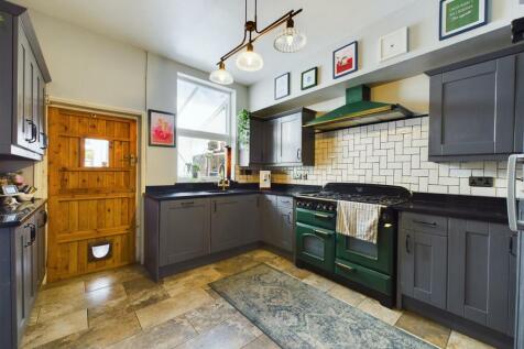 Fitted Kitchen