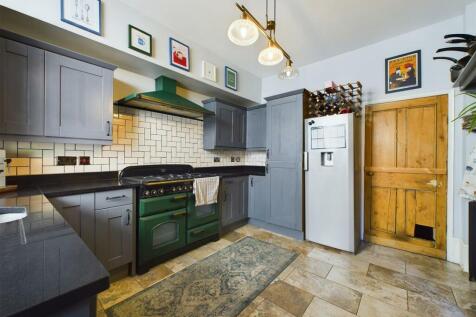 Fitted Kitchen