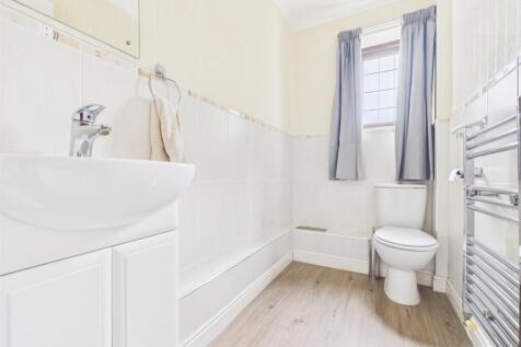 Fitted Guest Cloakroom