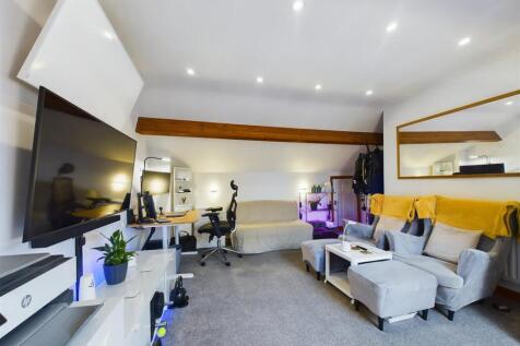 Bedroom Three/Lounge