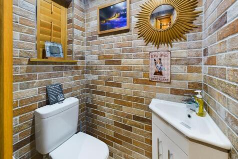 Fitted Guest Cloakroom