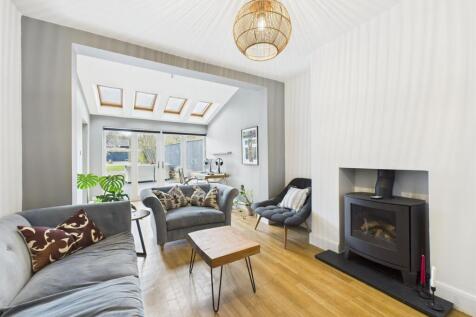 Family Room/Large Study