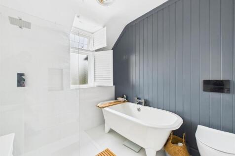 Well-Appointed Bathroom