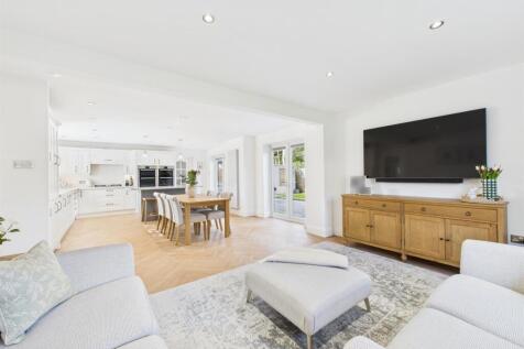 Fabulous Open Plan Living Kitchen