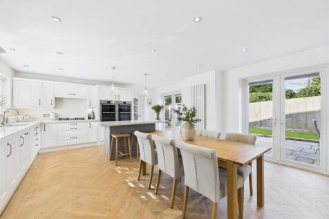 Fabulous Open Plan Living Kitchen