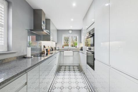 Superb Refitted Kitchen