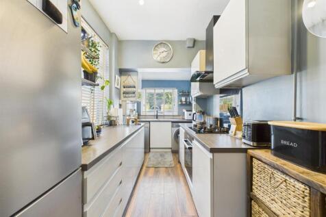 Fitted Kitchen