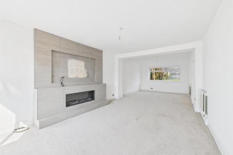 Spacious Lounge