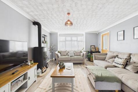 Spacious Lounge Area