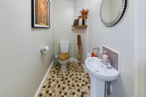 Fitted Guest Cloakroom