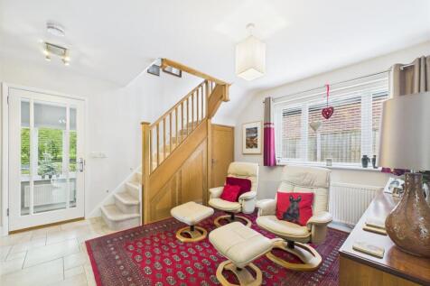 Impressive Entrance Hall/Study Area
