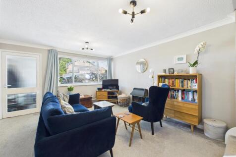 Spacious Lounge