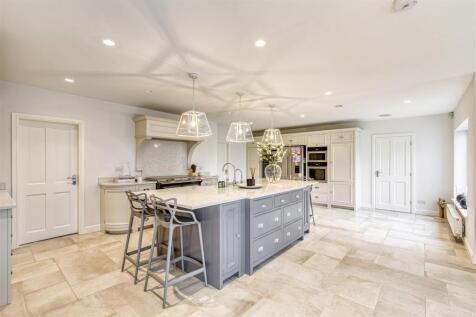 Truly High Specification Quality Fitted Kitchen