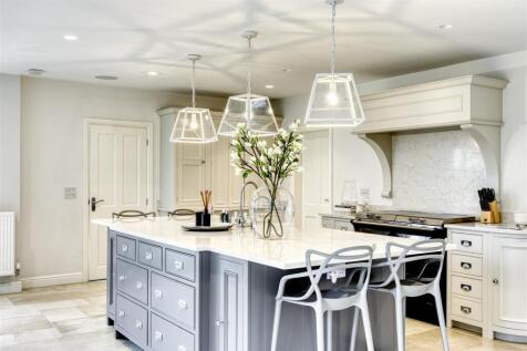 Truly High Specification Quality Fitted Kitchen