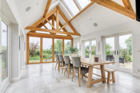 Garden Room/Dining Area