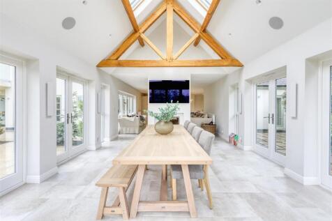 Garden Room/Dining Area