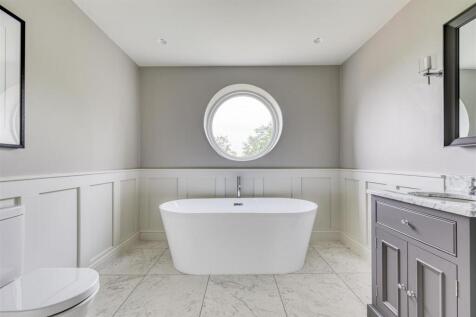 Superbly Appointed Bathroom