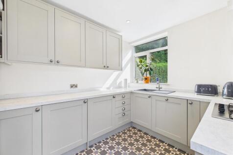 Recently Refitted Kitchen