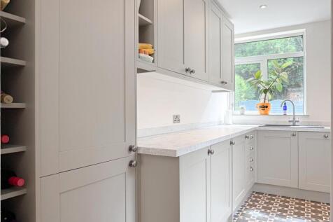 Recently Refitted Kitchen