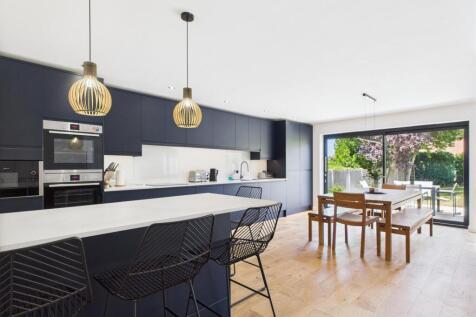 Living Kitchen / Dining / Family Room