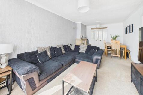 Through Lounge/Dining Room