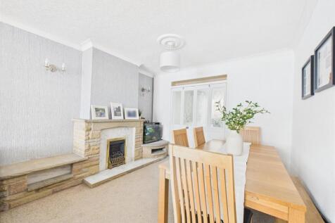 Through Lounge/Dining Room