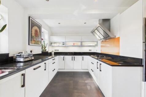 Fitted Breakfast Kitchen