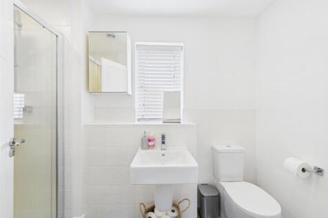 Well-Appointed En-Suite Shower Room