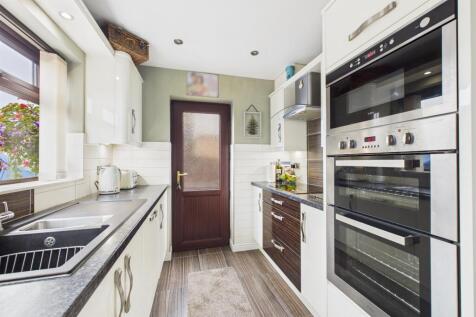 Quality Fitted Kitchen