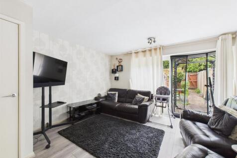 Lounge / Dining Room