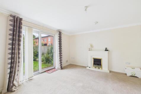Lounge / Dining Room