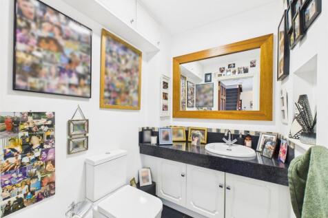 Fitted Guest Cloakroom