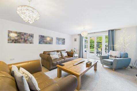 Large Lounge