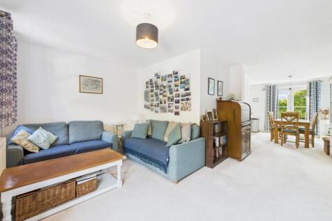 U-Shaped Open Plan Living Space