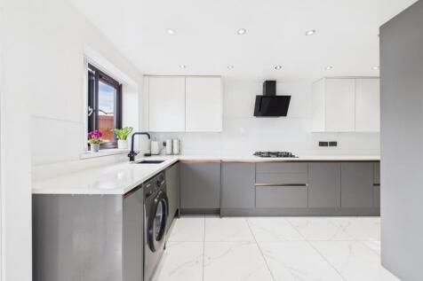 Quality Fitted Kitchen
